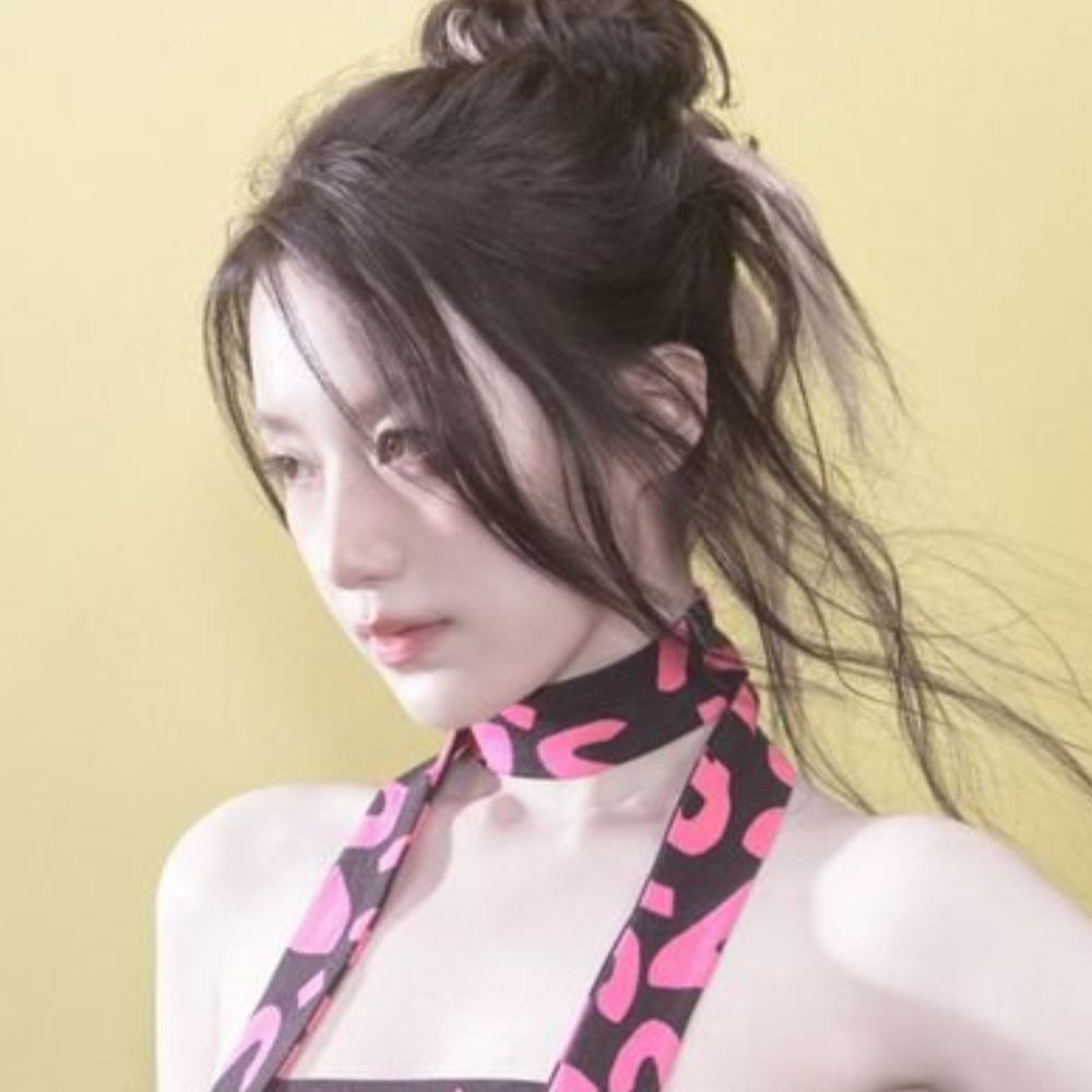cami hwang cadela da shuhua da silva