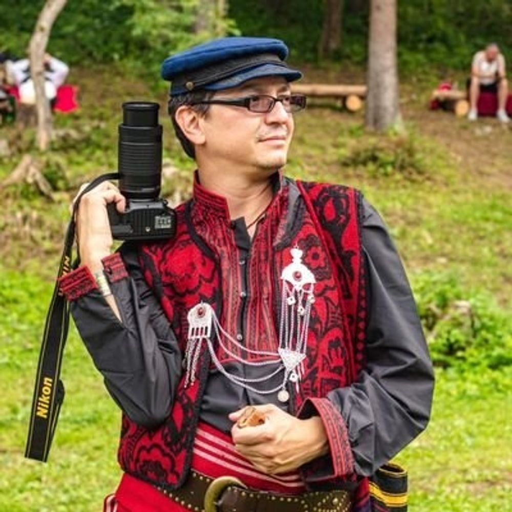 Боян Пищиков