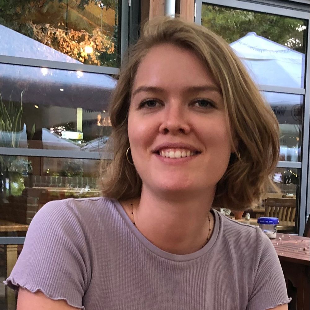 Isabel Oakes 