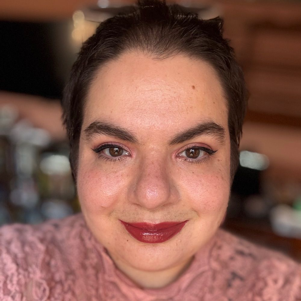 Gill (They/She/Bitch)