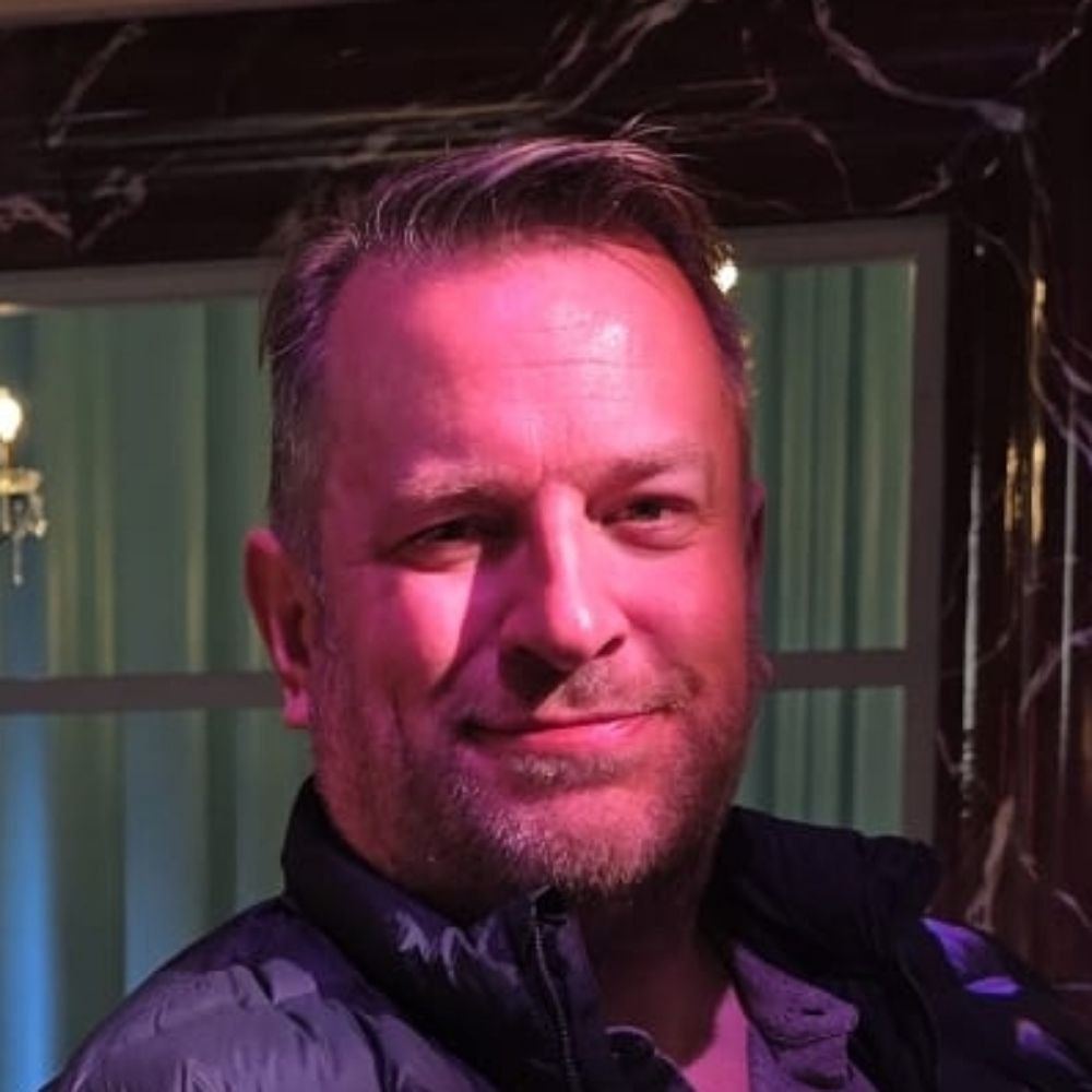 Dr Stuart Lovegrove