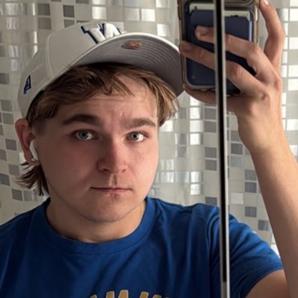 Ethan 🇨🇦🌱🏳️‍🌈