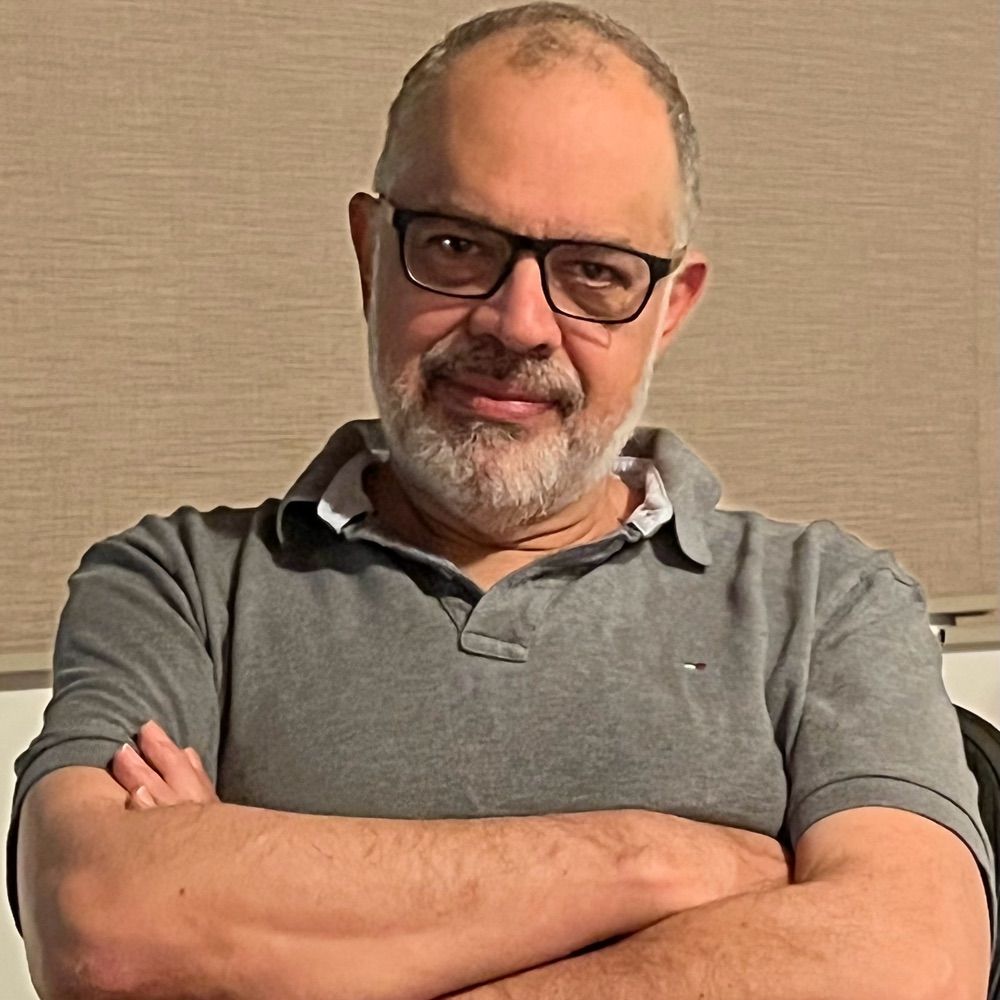 Rubén Hernández R.