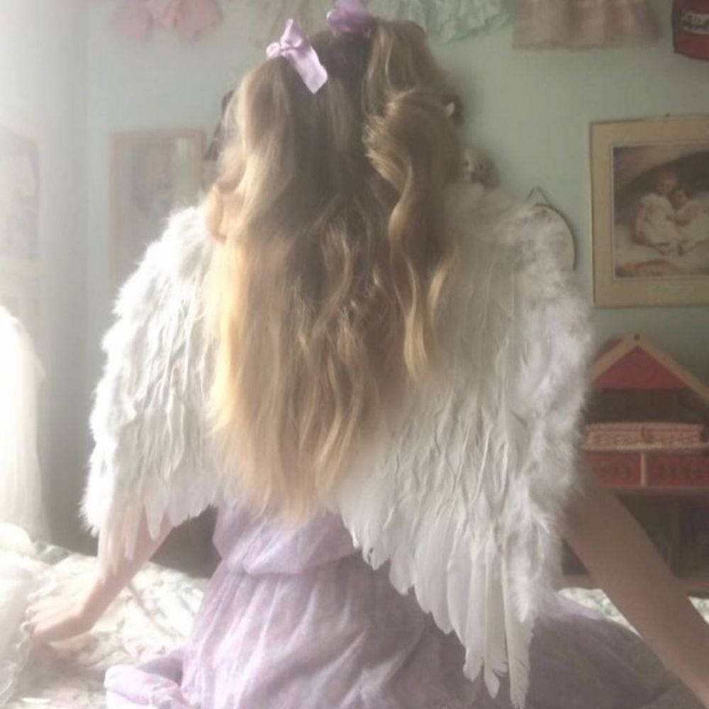 𝓐𝓷𝓰𝓮𝓵 , princesa ☁️