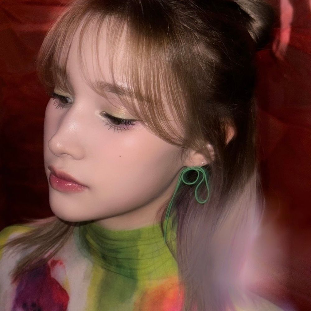 who is ELLA ✧