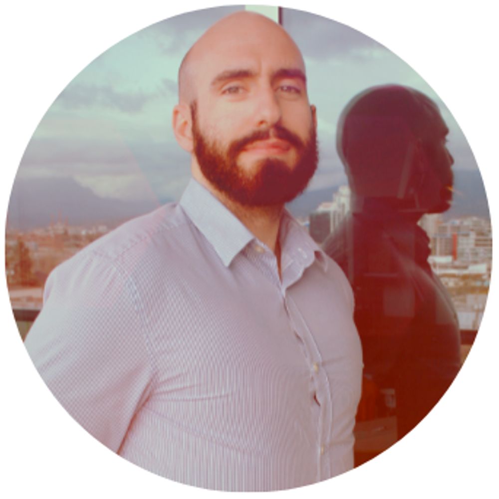 Dr Chris Macdonald