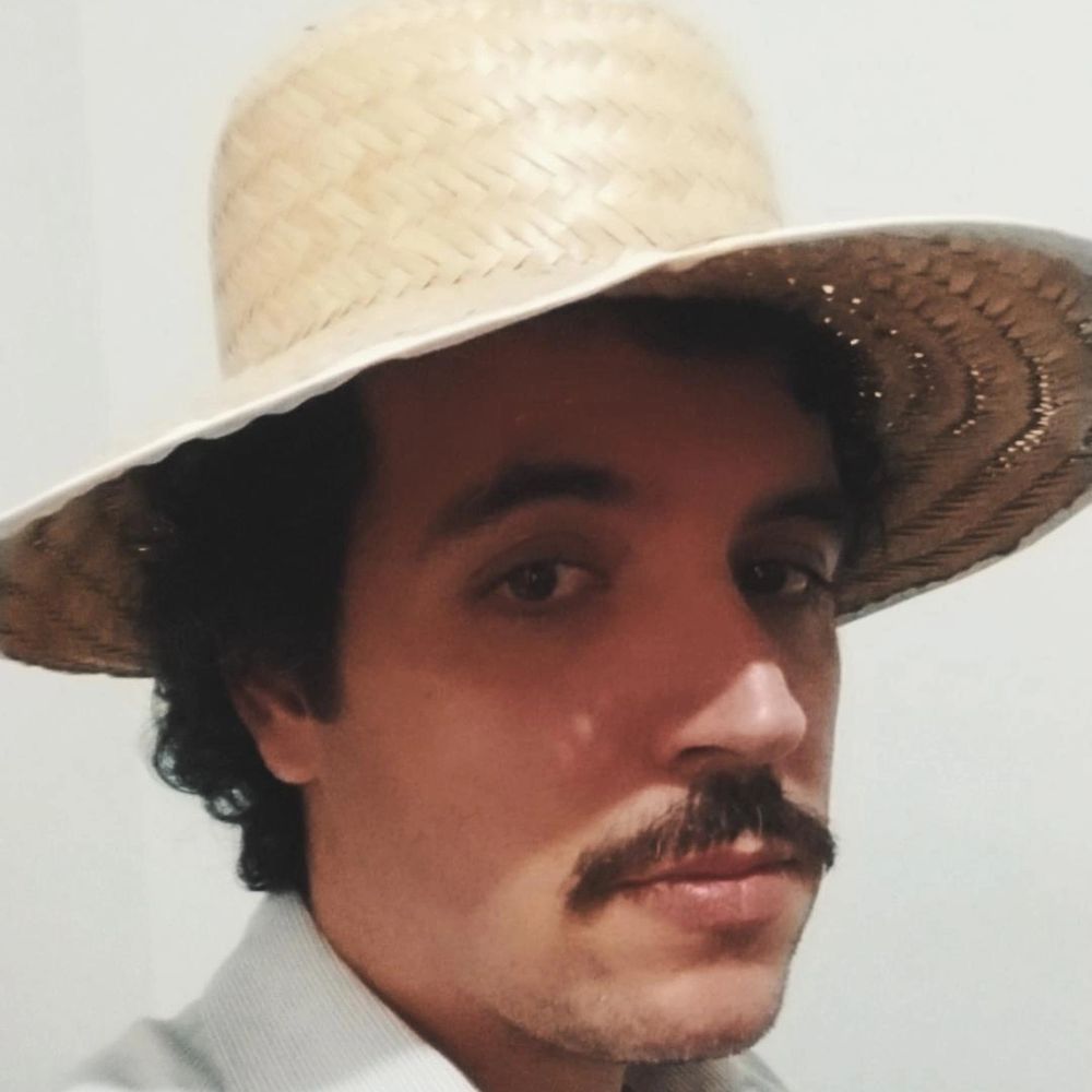  Luan, historiador do fim do mundo