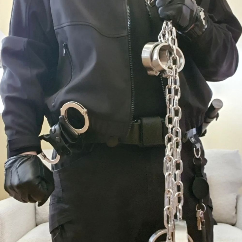 Cuffedlad
