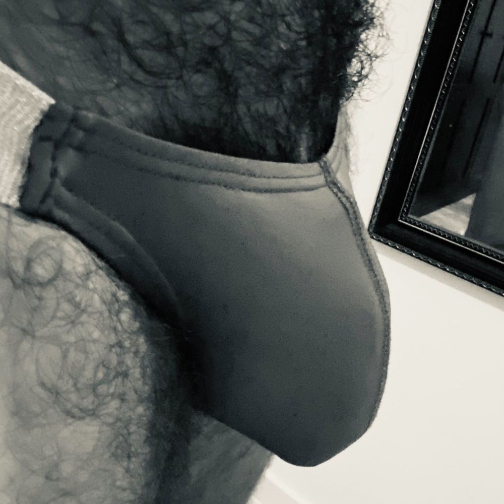 John Doe with a bulge 🇵🇹