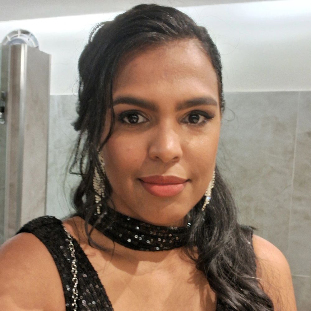 Paula Bernardes