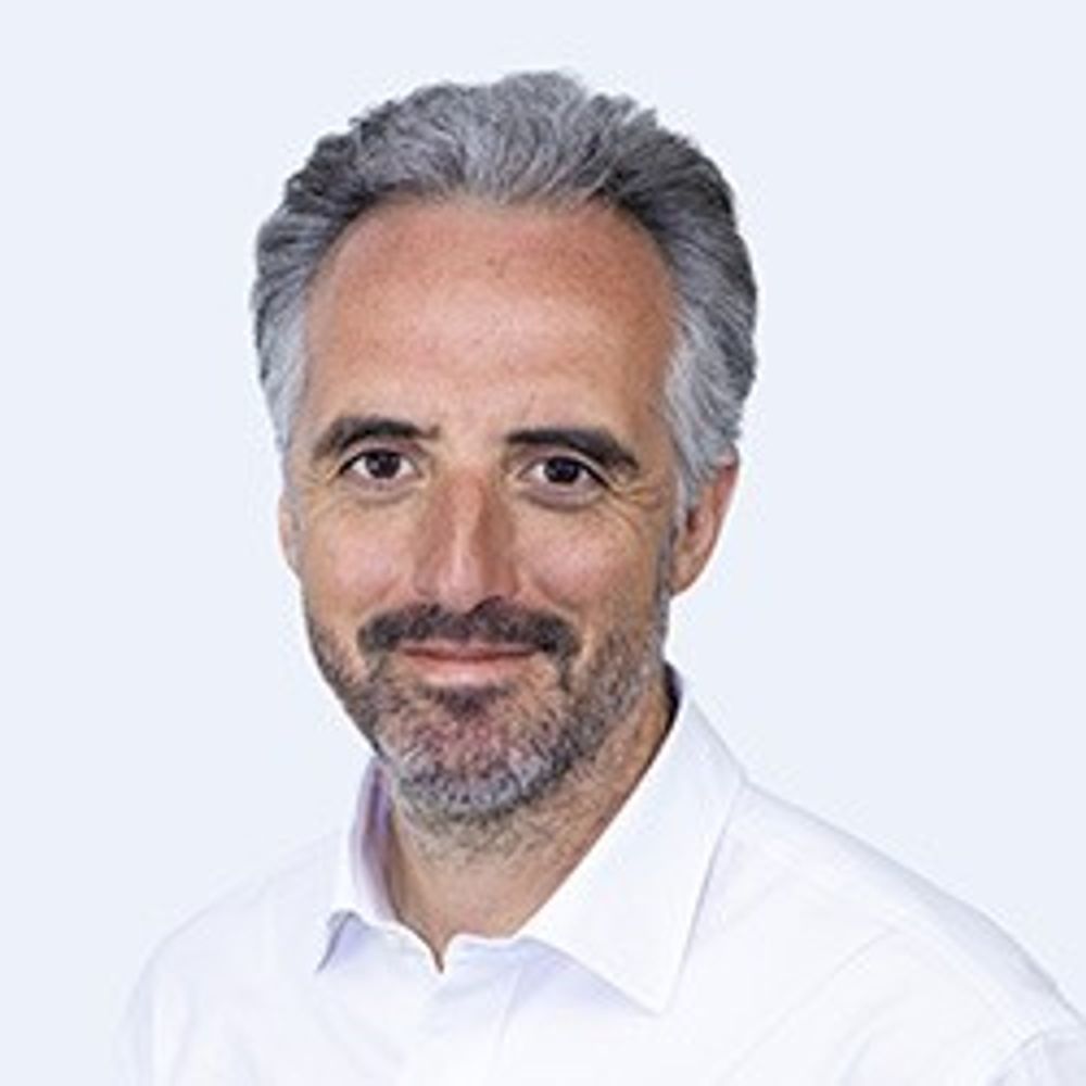 Dr Luis Pizarro
