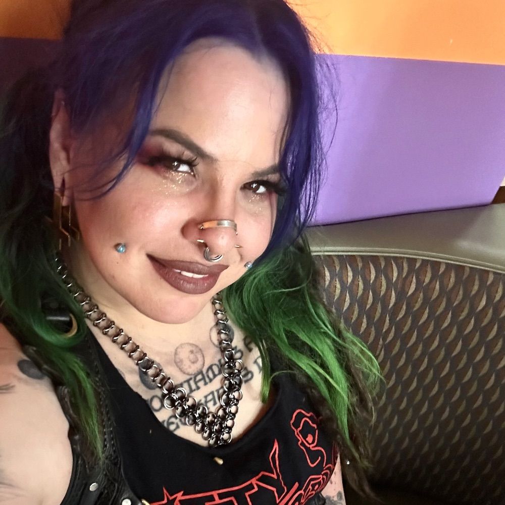 Stefanie Louise | idolatre clothing co.