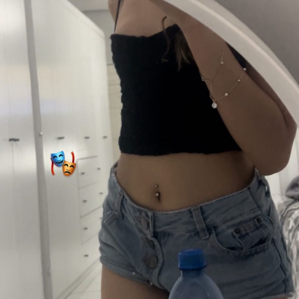 lauraa