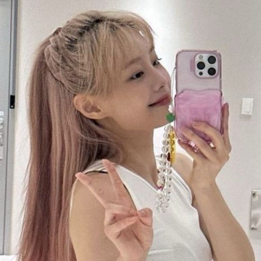 lulu ೀ ׅ ۫ . ㅇ