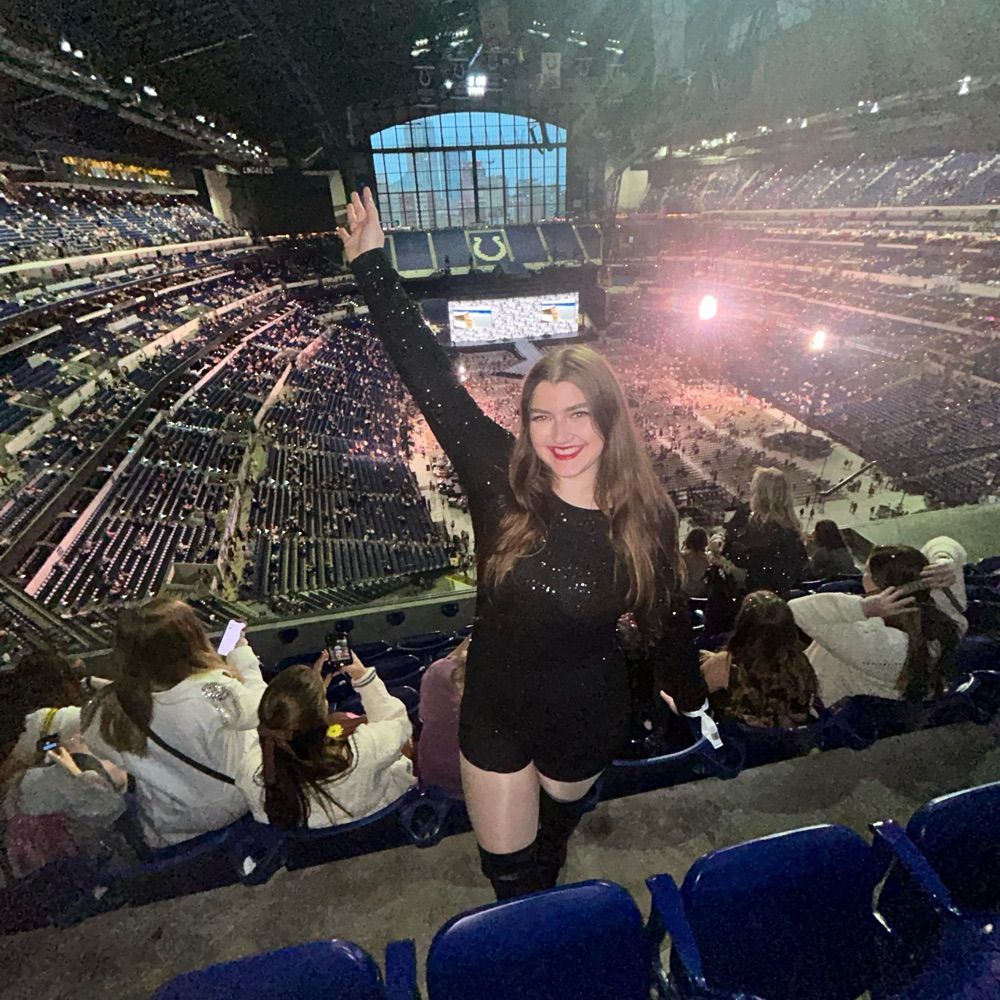 jess ⎕ ⸆⸉ is missing 5sos