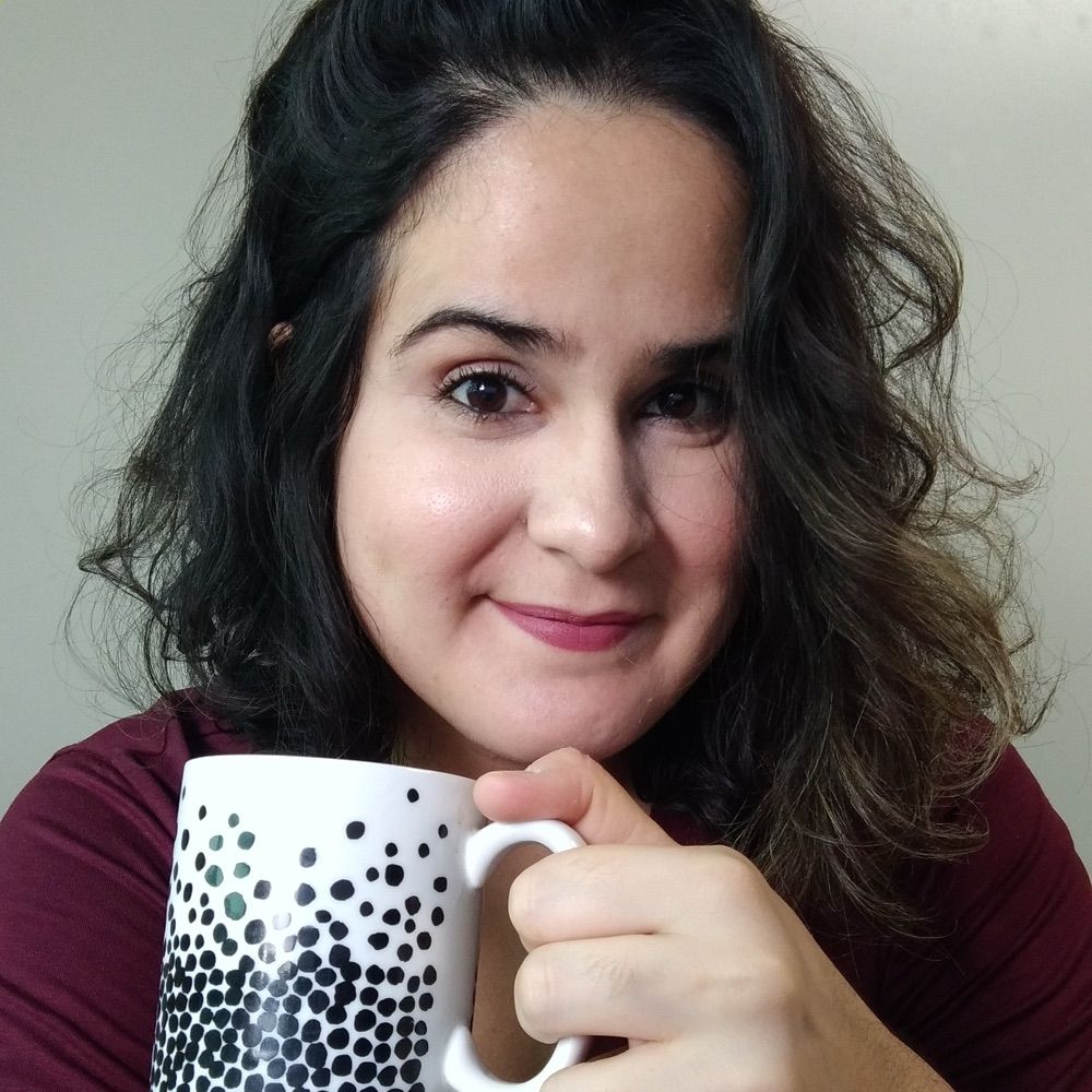 Alana Gois - Entre Filmes e Cafés
