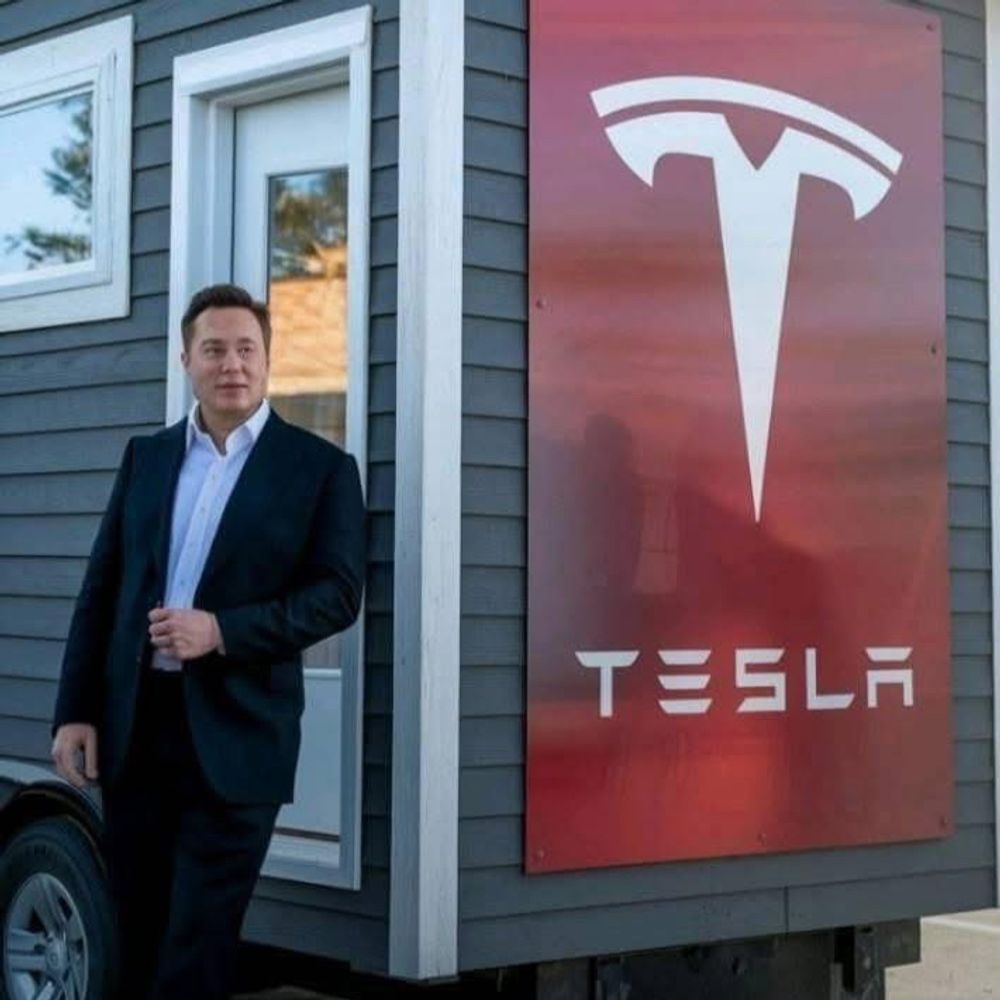CEO Of EION MUSK TESLA CAR