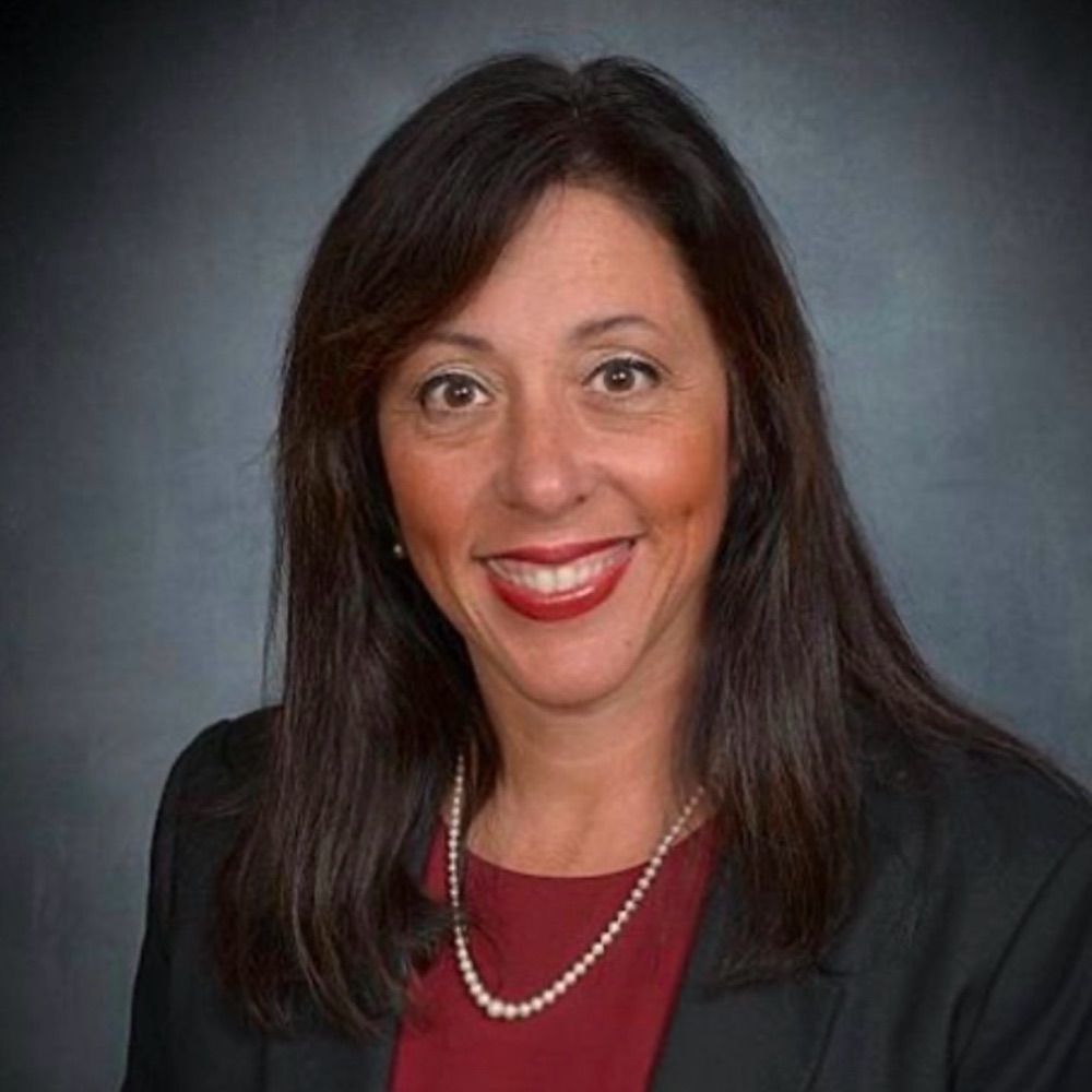 Dr  Lauren Dean