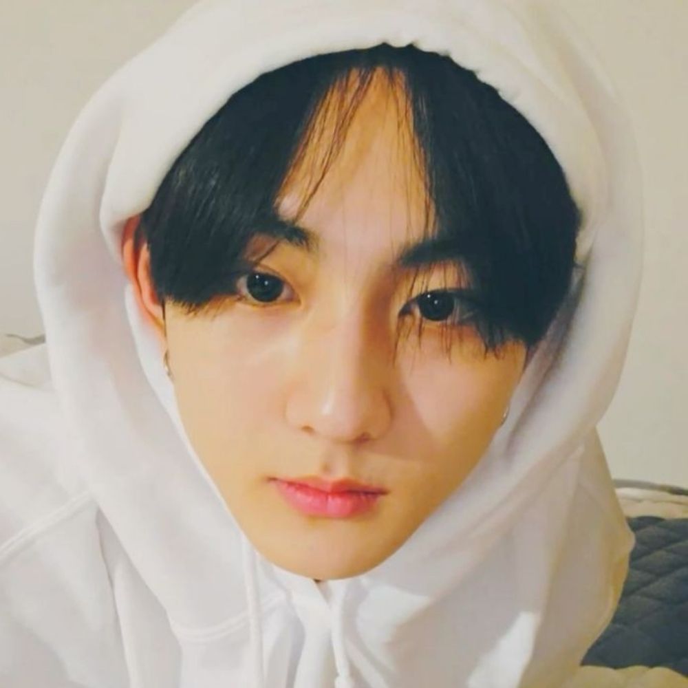 ✰