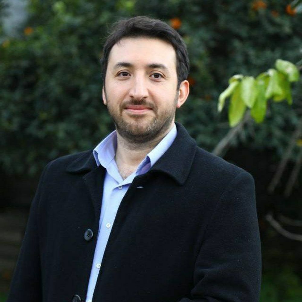 محمد اکبرزاده 