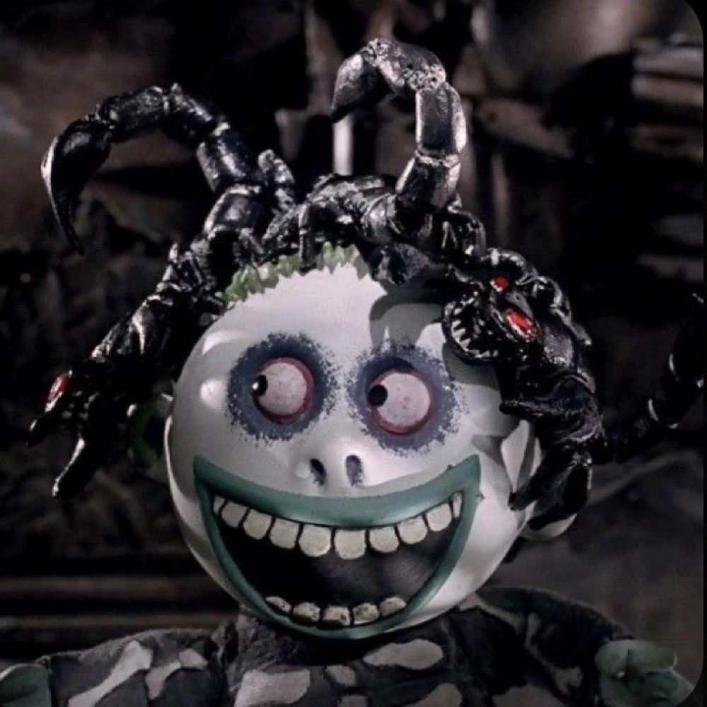 𝖑𝖎𝖛𝖎𝖓𝖌 𝖉𝖊𝖆𝖉 𝖌𝖎𝖗𝖑🧟‍♀️
