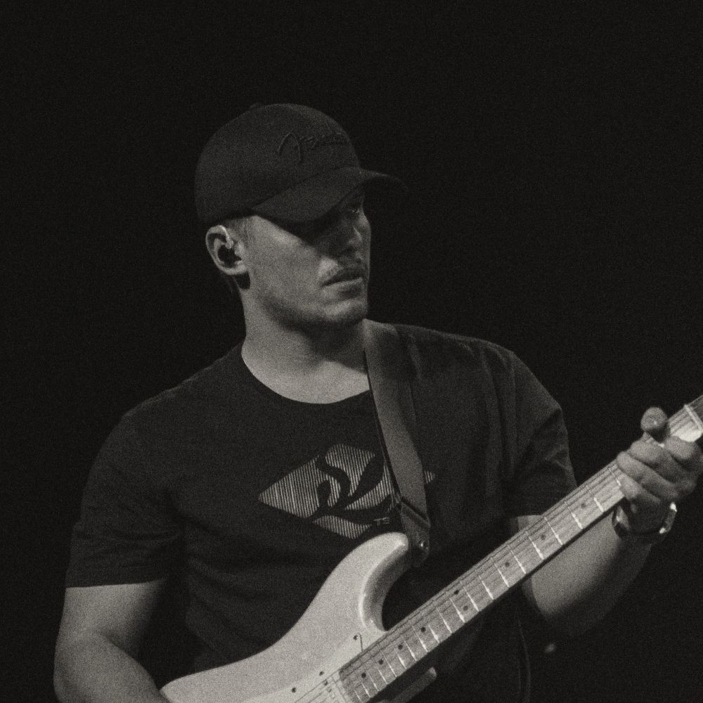 Leonardo Flores 