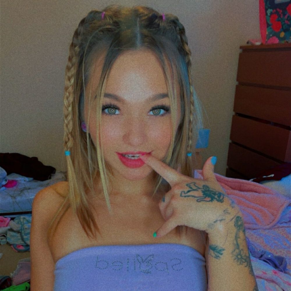 Amaya Mia Poison