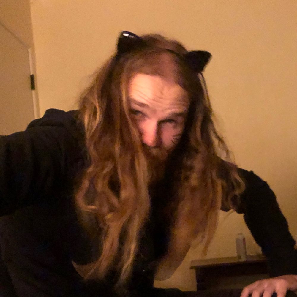 😻
