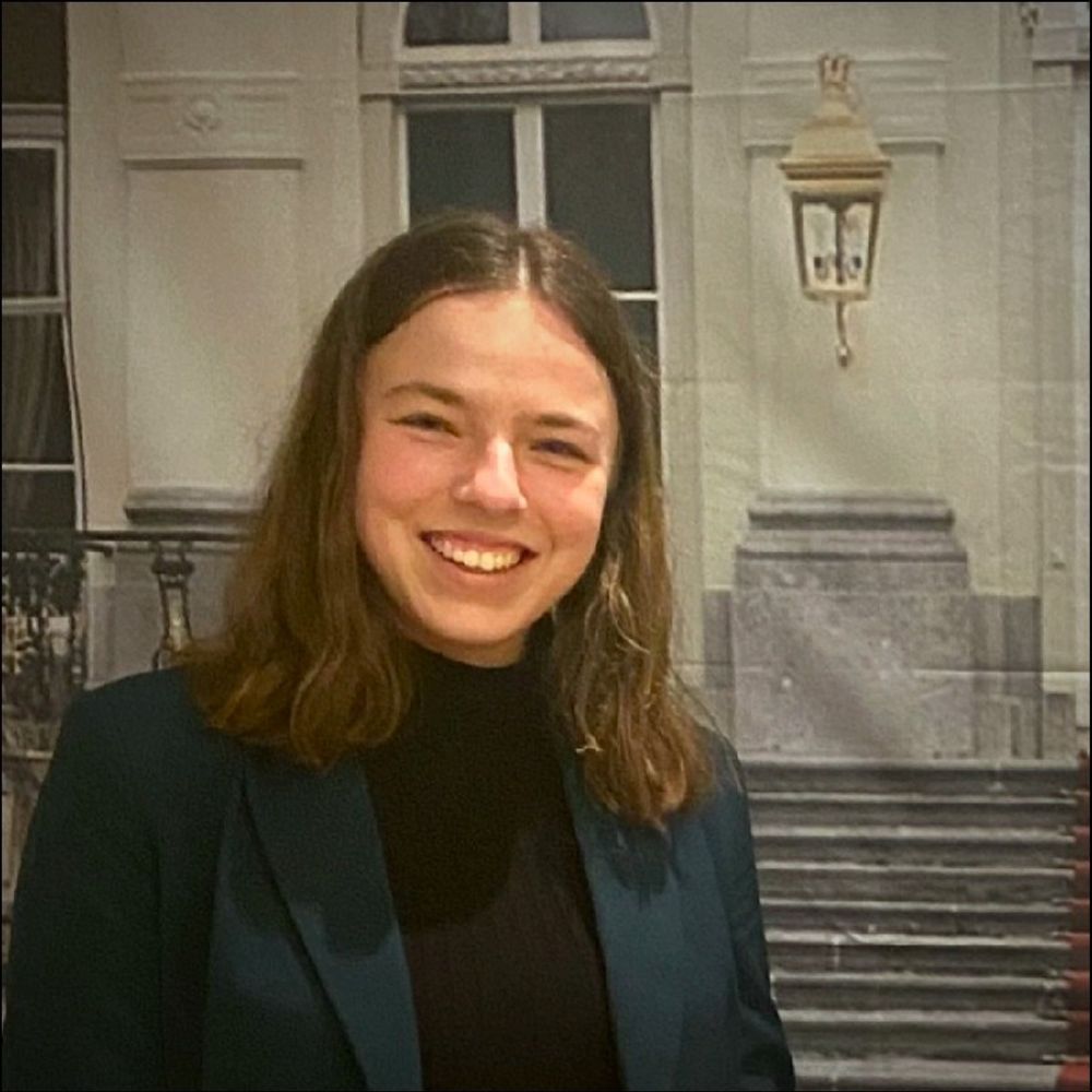 Anne Van Bavel