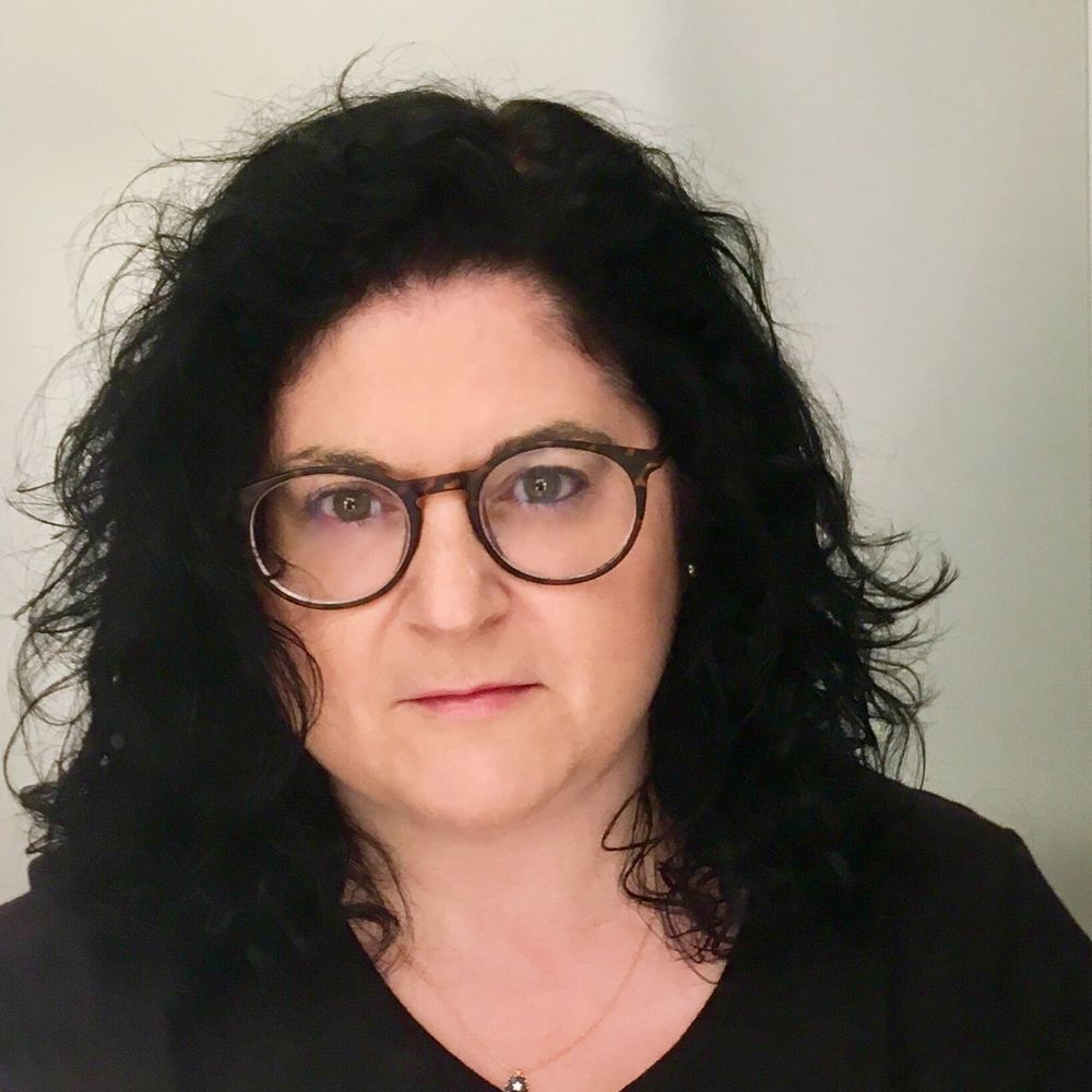 Dr. Elizabeth Schroeder