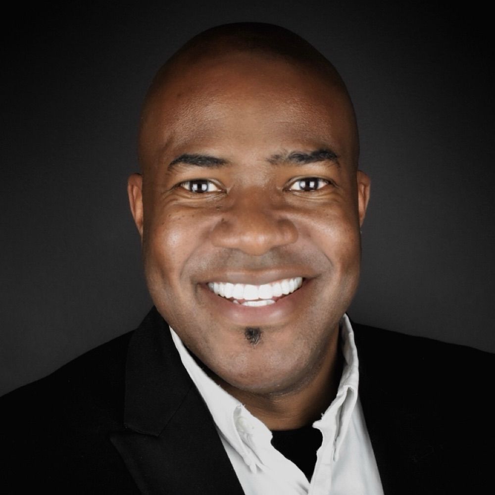 Christopher J Harris
