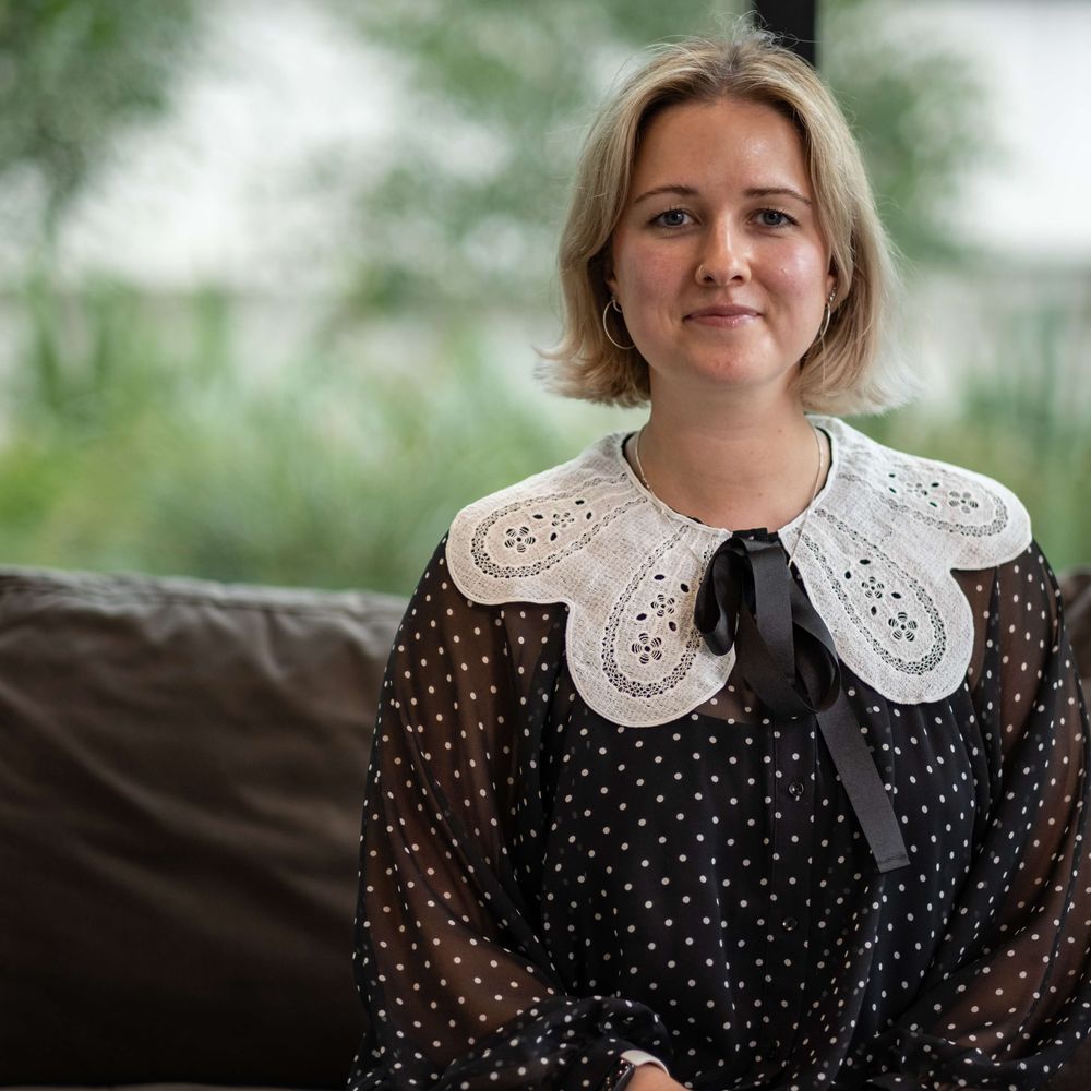Dr Bronwyn K Tomlinson