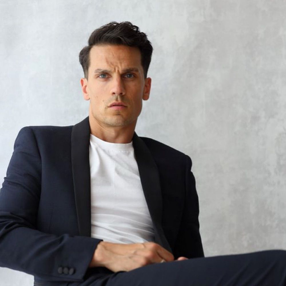 Aaron Sidwell