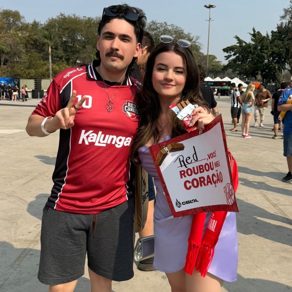 LOUD VEGANA