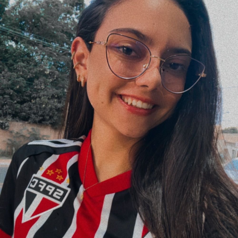 Emily 🇾🇪