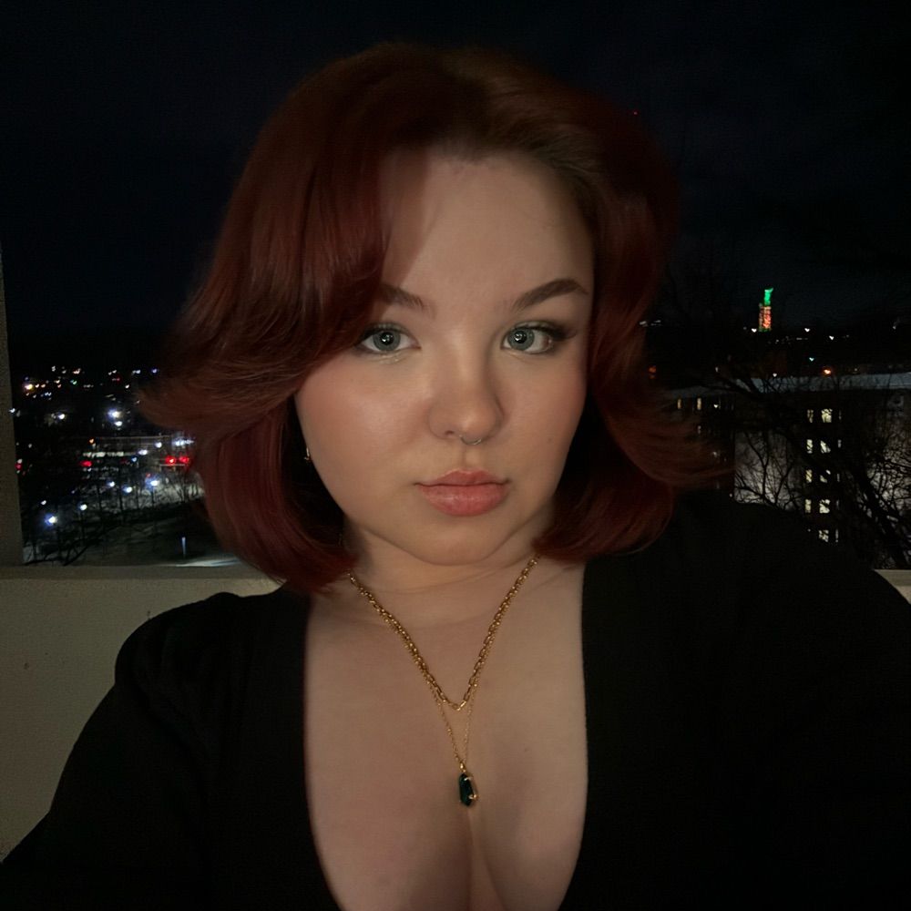 katie ☆ she/her 