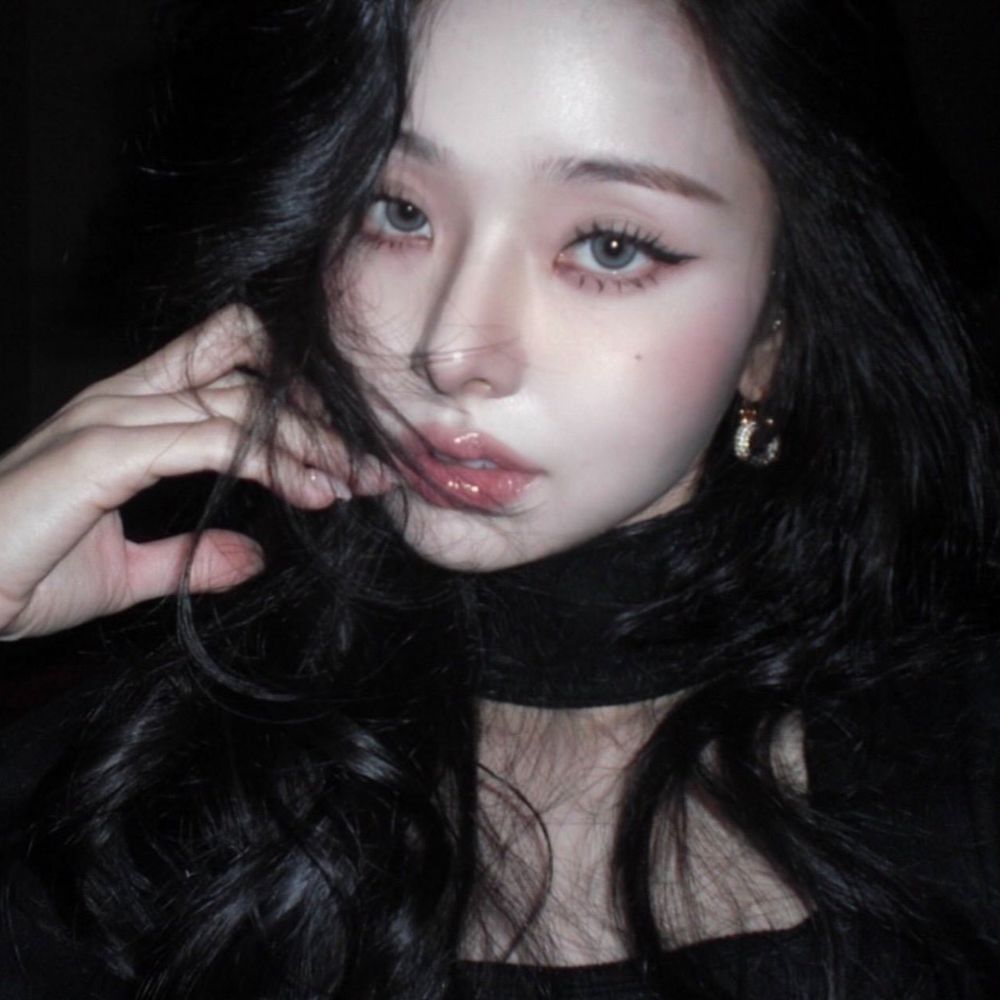 𝐡𝐲𝐞𝐦𝐢 ❥