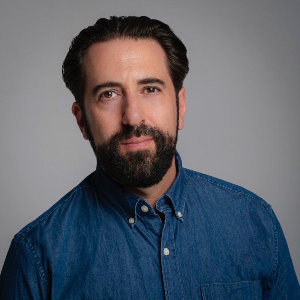 Dan J. Levy