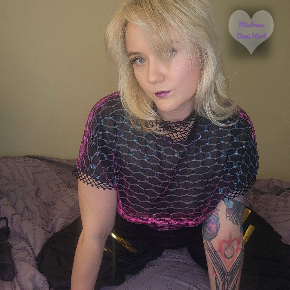 Mistress Dani Hart (🎂 5/22)