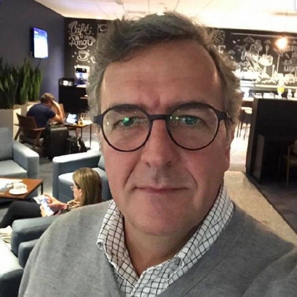 Dr Raphael William