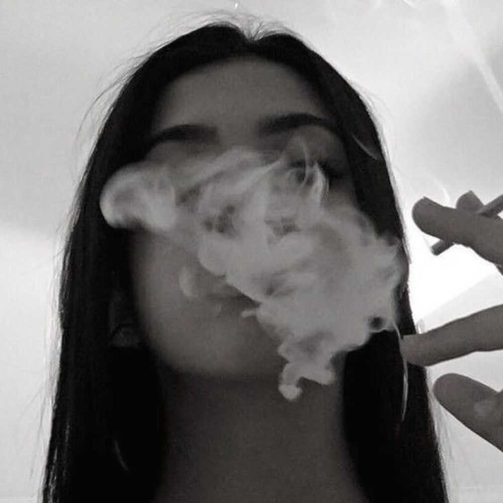 Mikaela Nak