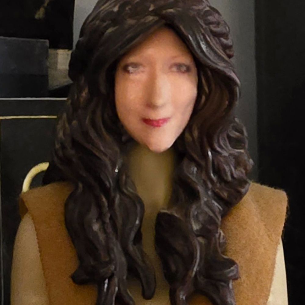 Zoë R