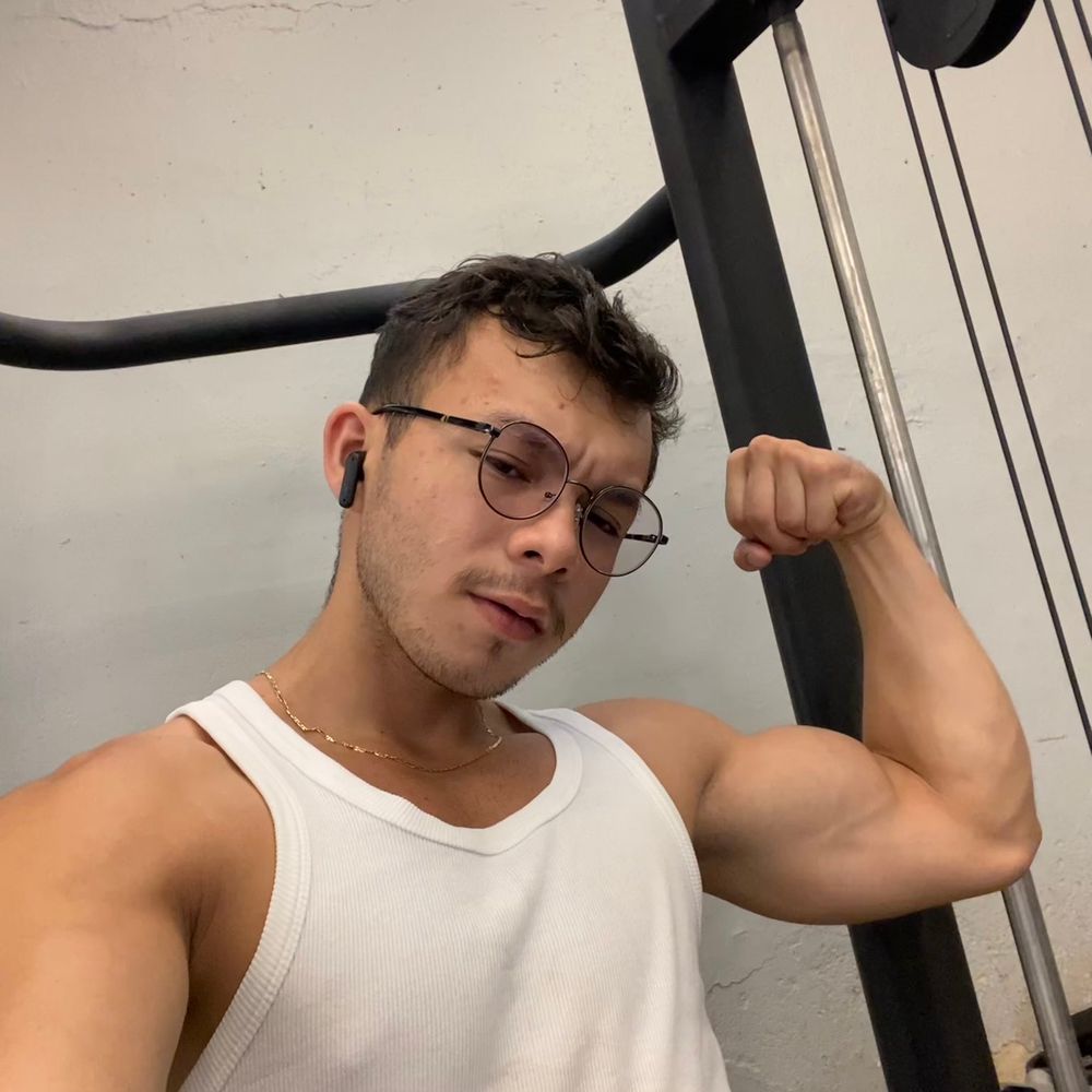 André
