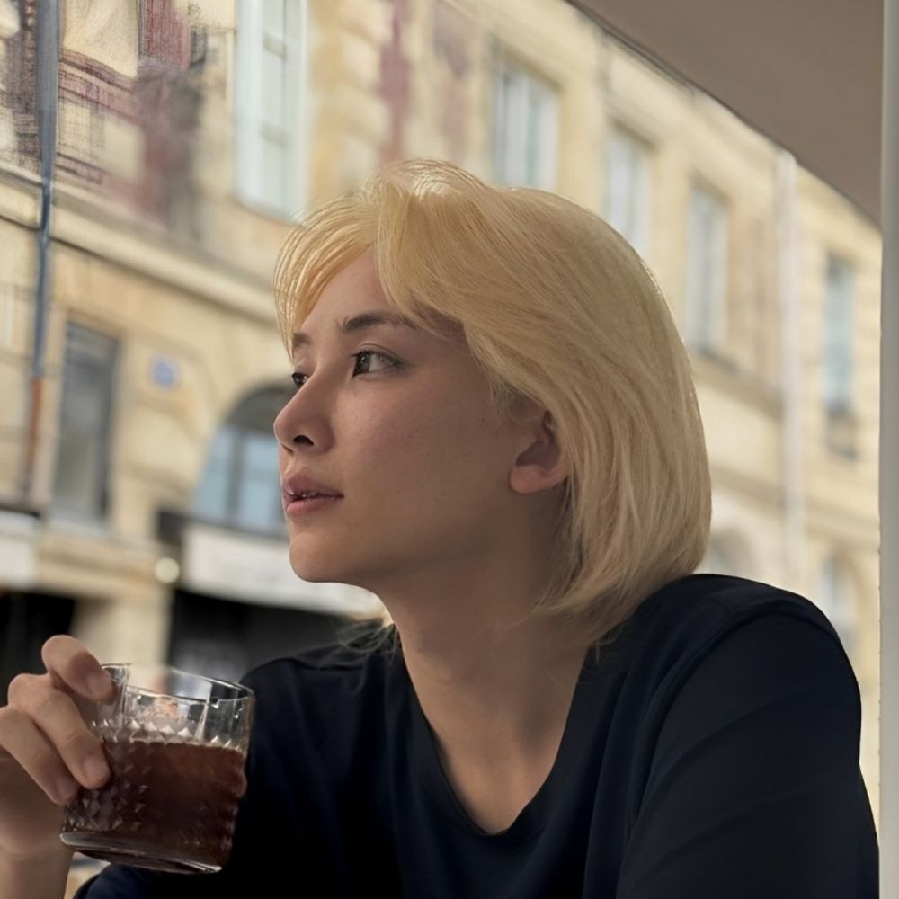 dee