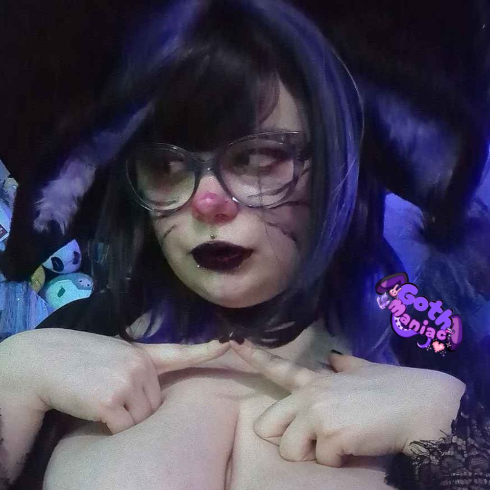 ⛧ Oppai Royalty ♡🔞