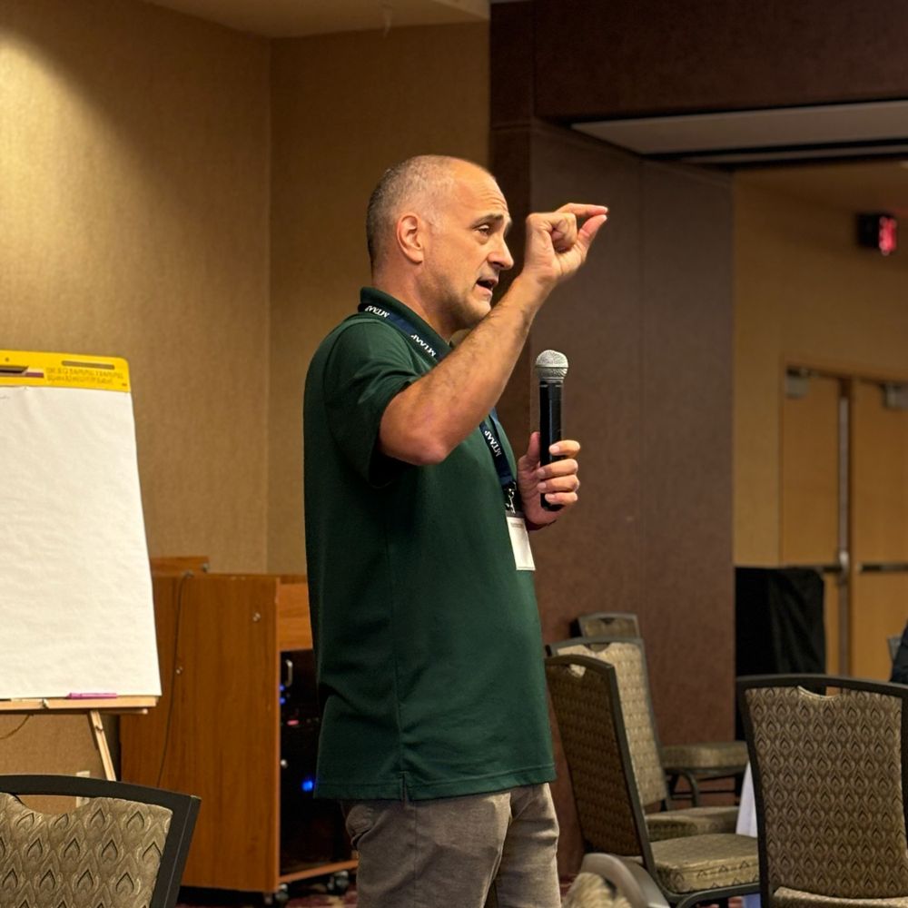 Eric Arzubi, MD