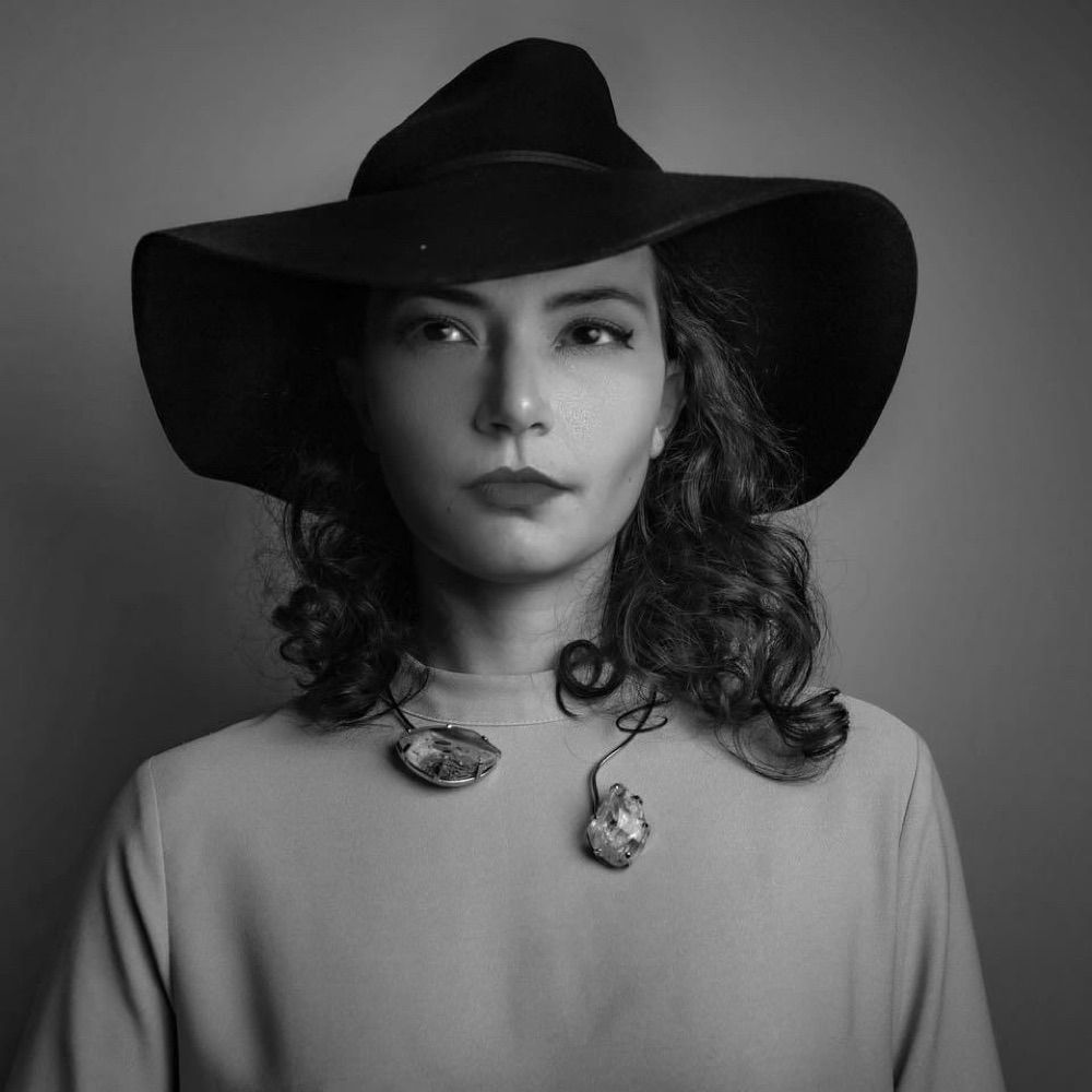 @elasdegabrielas