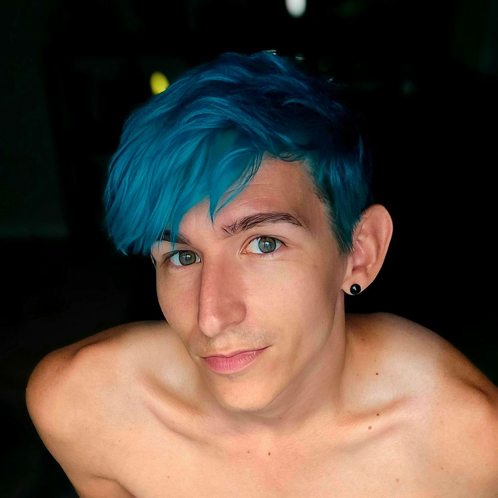 Charliegayboi