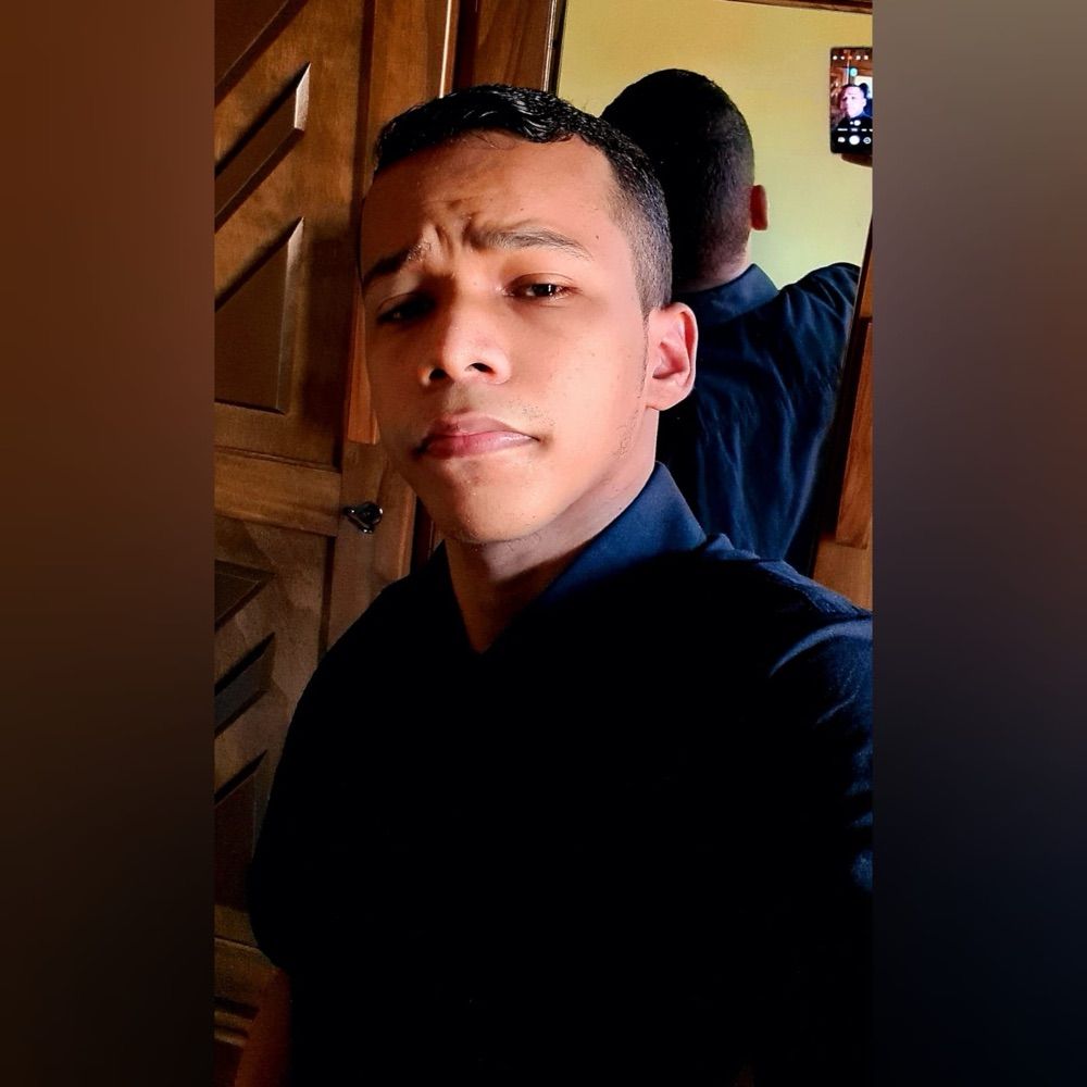 𝐀𝐋𝐄𝐗 𝐑.