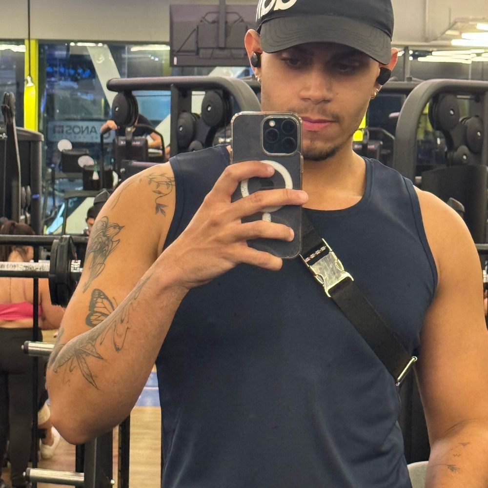 Pabllo Vittar vai passar mal hoje as 17:00